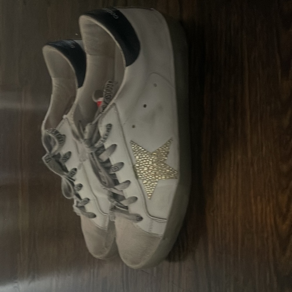 Super Star golden goose kept in great condition! - Picture 6 of 9